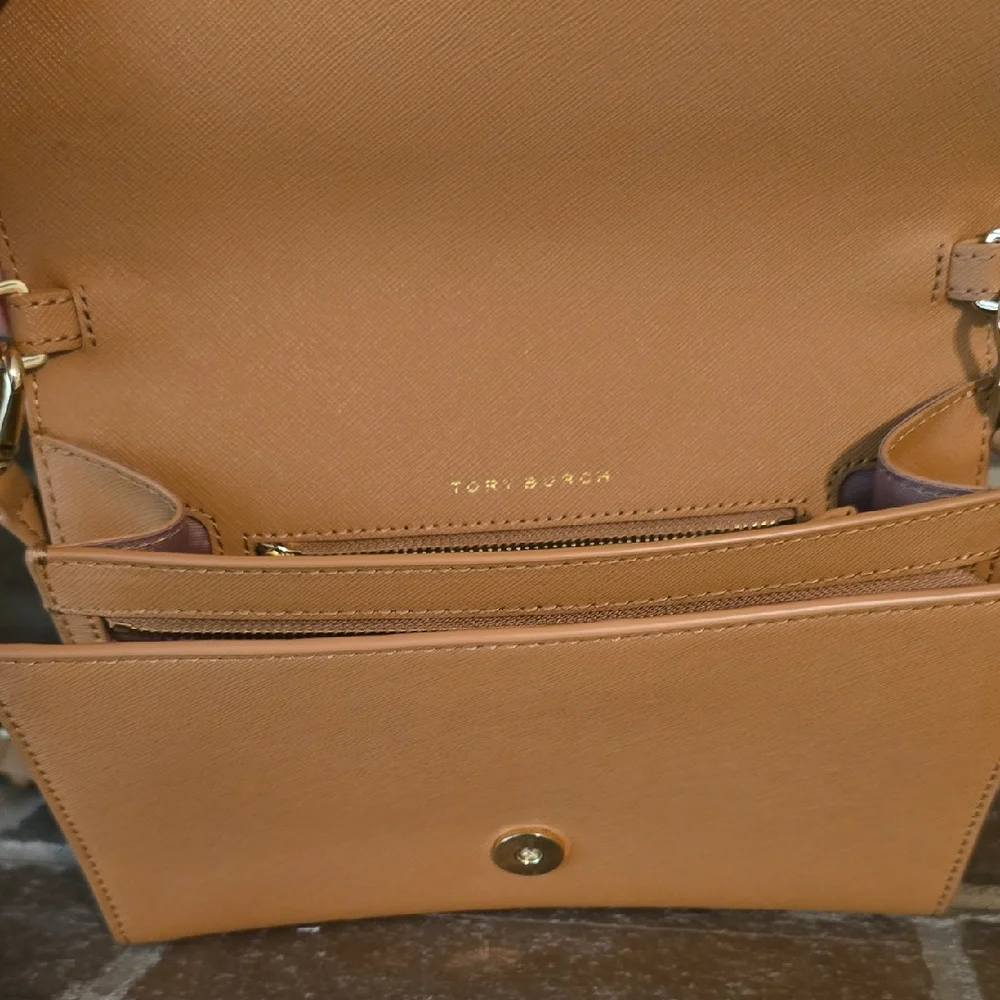 Tory Burch Emerson Convertible Shoulder Bag‎ in Cardamom Brown